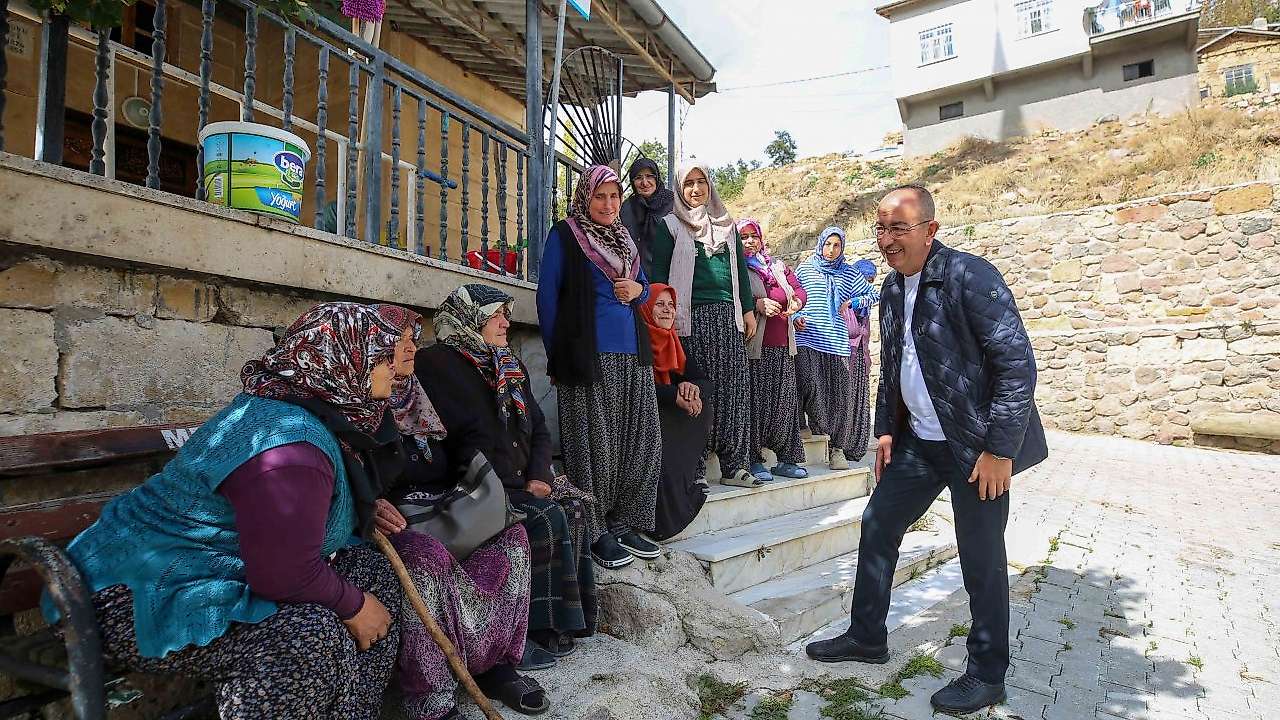 Meram'da Başkan Kavuş'tan yoğun mesai!