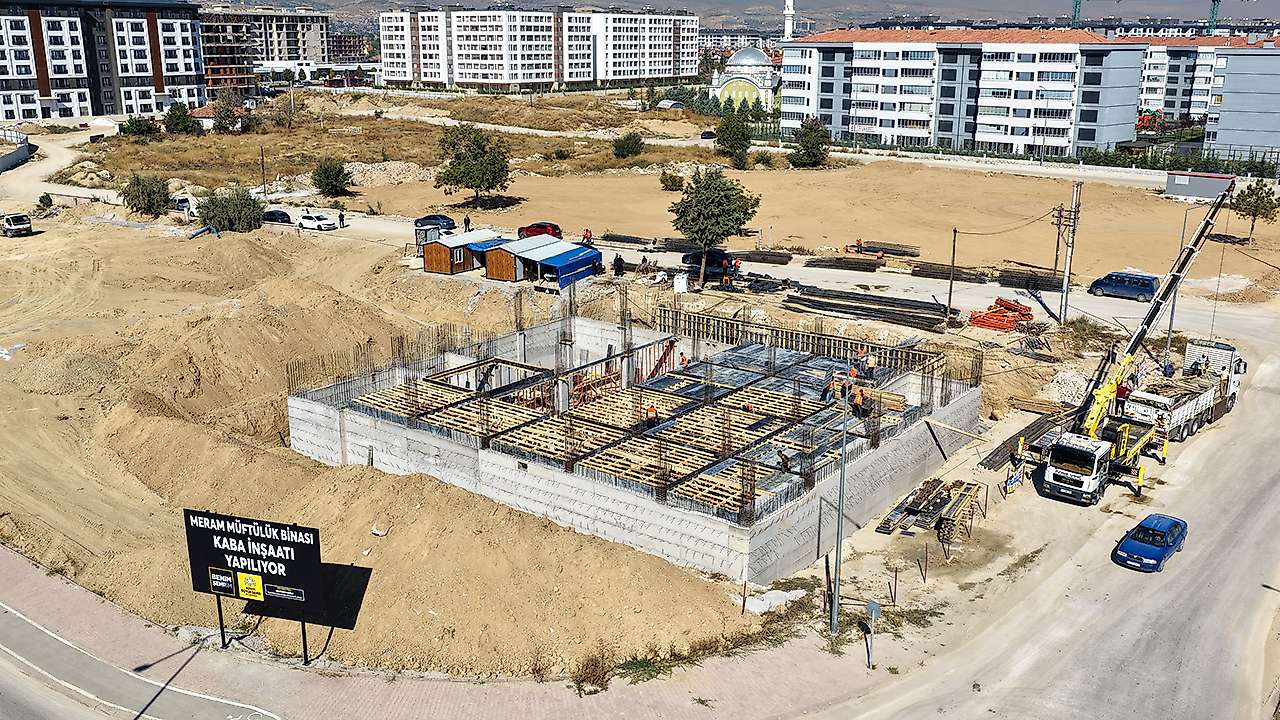 Meram'da kamu yatırımları hız kesmiyor: Yeni Müftülük binası yükseliyor