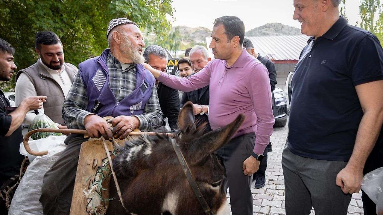 AK Parti Konya'da gönül bağlarını güçlendiriyor