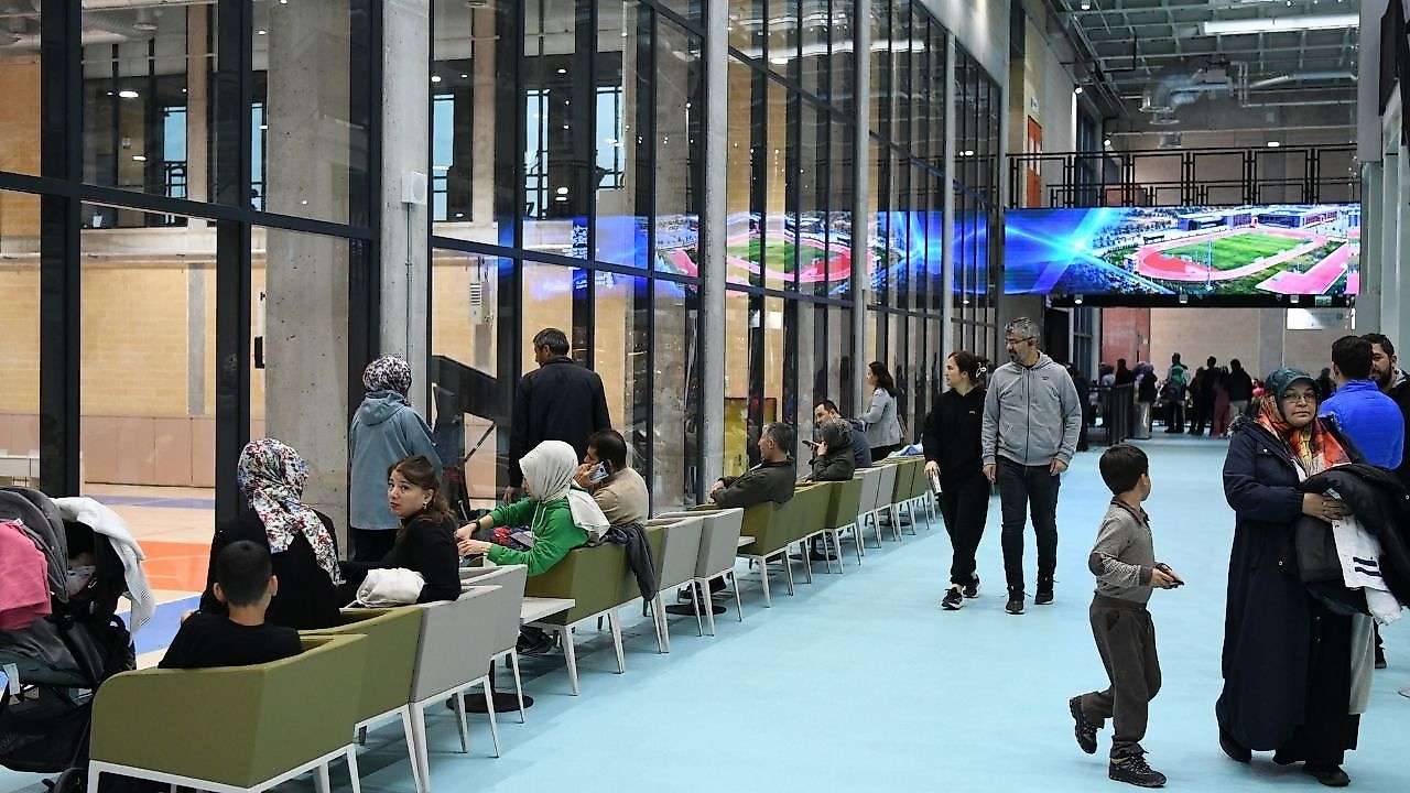 Selçuklu'da kış spor okulları kapılarını açtı