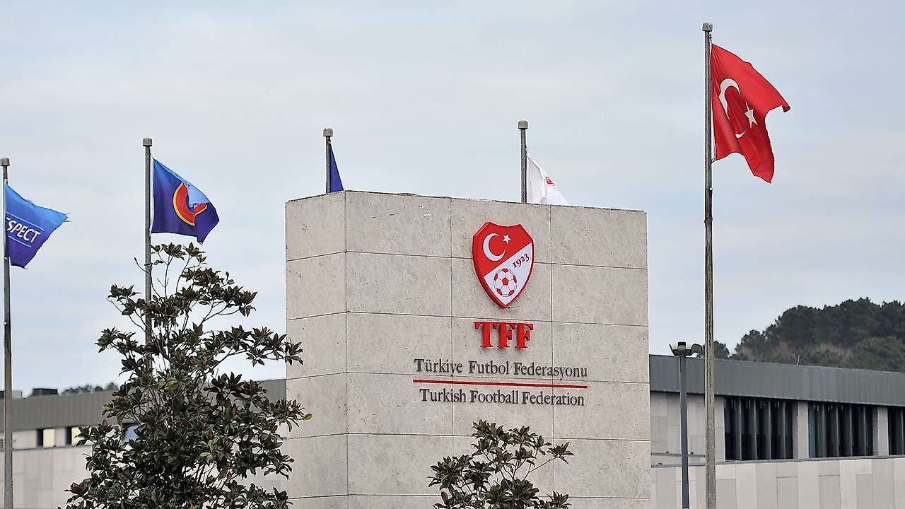 TFF toplanıyor! Hangi kararlar alınacak?