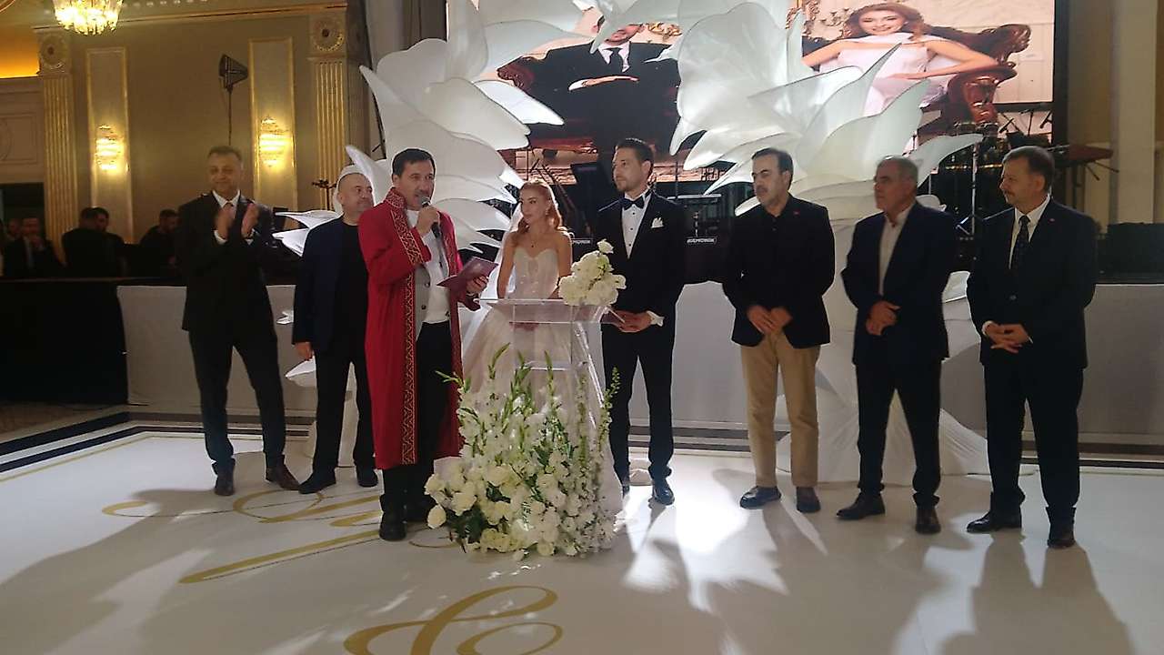 Tokgöz ve Küçük ailelerinin mutlu günü