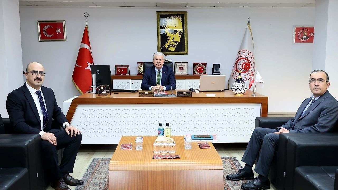 Vali Akın'dan Ticaret İl Müdürlüğüne ziyaret