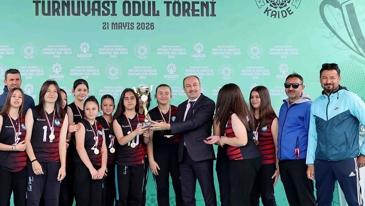Karatay'da okullar 3 branşta ter döktü