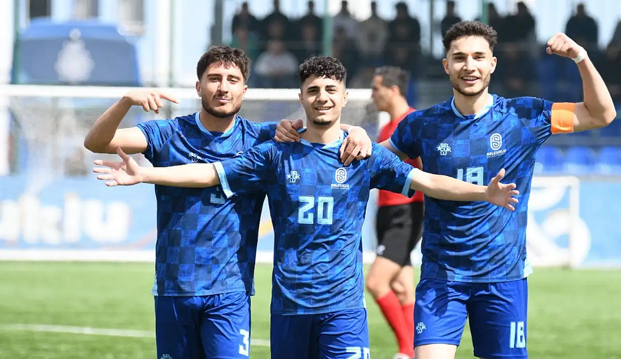 Selçuklu U19 liderliğe yükseldi