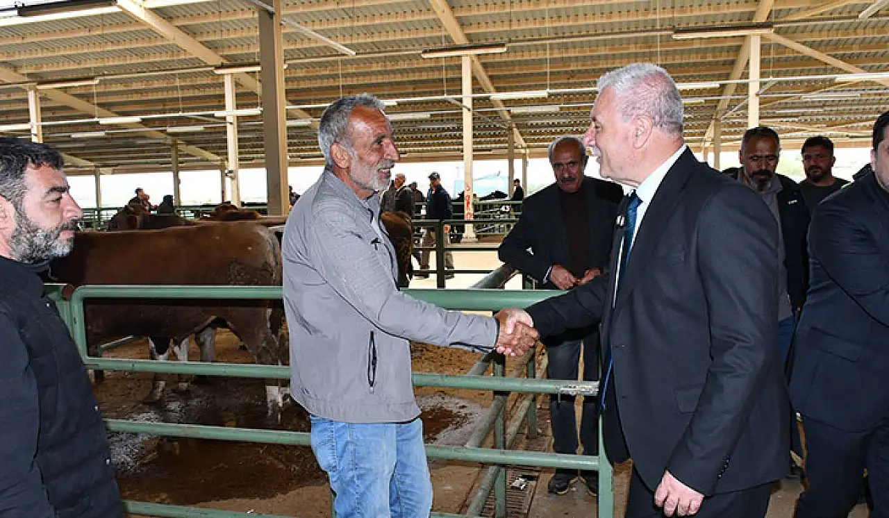 Başkan Sertdemir esnafın taleplerini dinledi