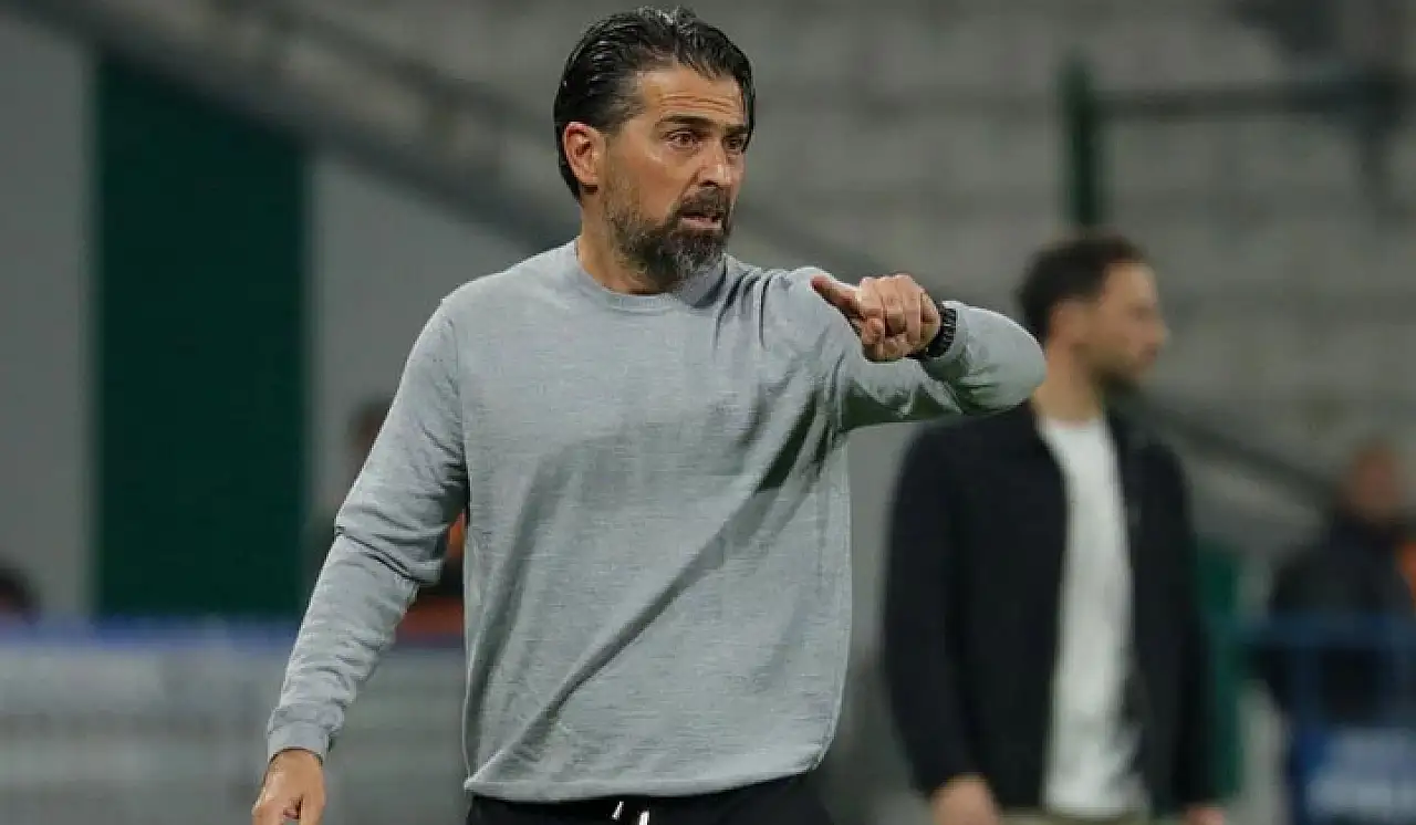 Konyaspor teknik patronu Palut'tan dobra açıklamalar: O zaman korktum!