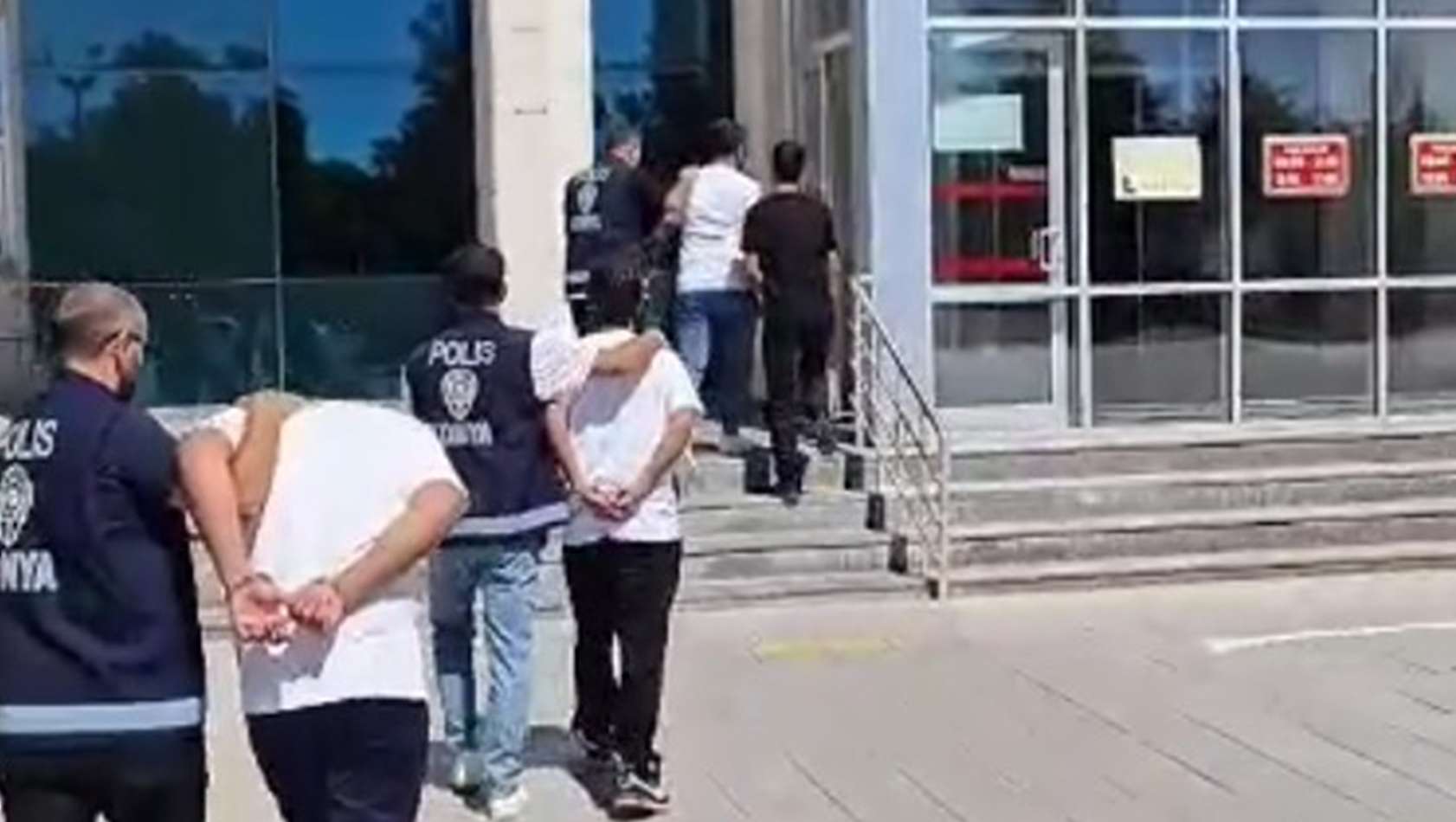 Konya'da 54 yıl kesinleşmiş hapis cezası bulunan 3 şahıs yakalandı