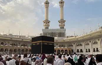 Umre Ödüllü Siyer Yarışmasının ilk kafilesi Konya'ya döndü