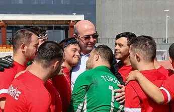 Down Sendromlu Futsal Milli Takımı Konya'da moral depoladı