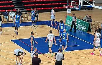 Karatay Belediyespor Çorlu'yu devirdi