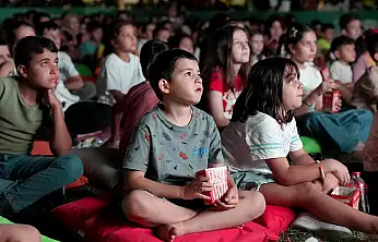 Karatay'da çocuklar için açık hava sinema keyfi başlıyor