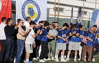 Konya 2. Küme şampiyonları kupalarını aldı
