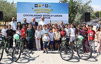 Konya'da 116 bin çocuk camiyle ve bisikletle buluştu