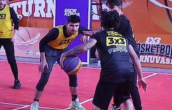 Konya'da basketbol tutkunlarını buluşturan turnuva