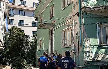 Konya'da binadan gelen koku ekipleri harekete geçirdi, gerçek bambaşkaymış