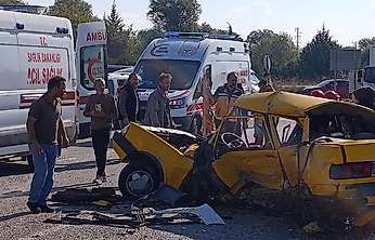 Konya'da feci kaza! 3 kişi öldü, 1 kişi yaralandı