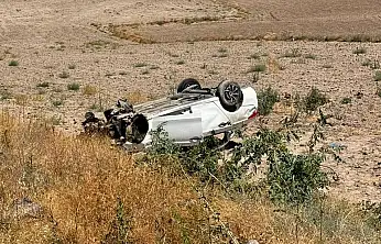 Konya'da feci kaza: Otomobil şarampole uçtu