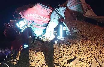 Konya'da gece yarısı feci çarpışma: 1 ölü, 1 yaralı