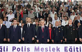 Konya'da gurur tablosu: 169 genç polis adayı kep attı