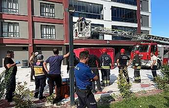 Konya'da intihara alkollü gitti 10. katta sızdı uyudu