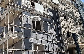 Konya'da iş kazası! İskeleden beton zemine düştü