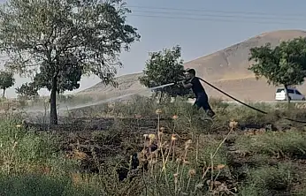 Konya'da ot yangını paniğe neden oldu