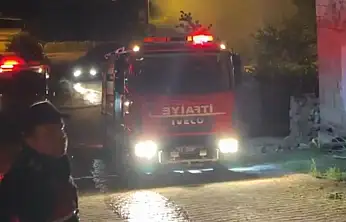 Konya'da samanlıkta çıkan yangın korkuttu