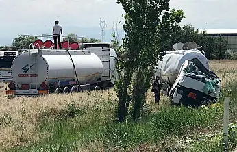 Konya'da şarampole devrilen tanker korkuttu