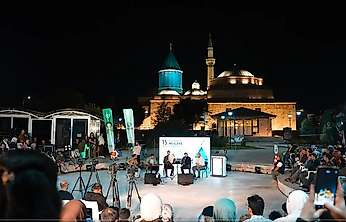Konya'da şiir şöleni mest etti