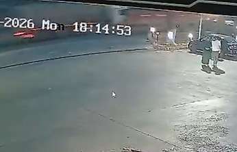 Konya'da tır, traktöre çarptı! Tonlarca pancar yola saçıldı