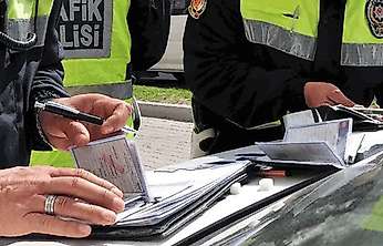 Konya'da trafikteki o tekme pahalıya patladı: 180 bin lira ceza