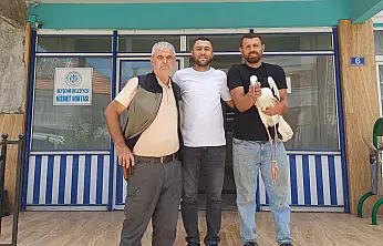 Konya'da yaralı leylek için seferber olundu