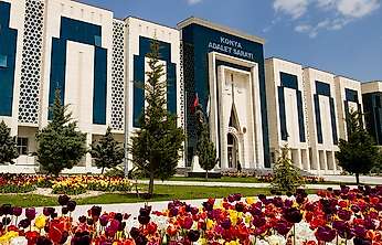 Konya'da yeni adli yıl törenle başladı