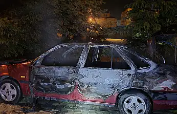 Konya'daki görüntü paniğe neden oldu! Otomobil alevler içinde kaldı
