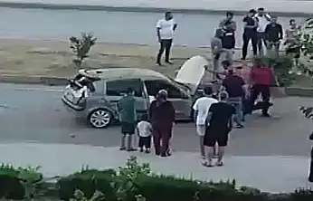 Konya istikametinde kaza: Otomobil refüjü aşıp karşı şeride geçti
