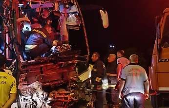 Konya-Kahta otobüsünde feci kaza: 2 ölü 22 yaralı!
