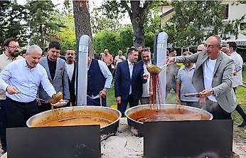 Konya Meram'da kazanlar kaynadı