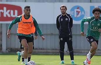Konyaspor bugünü tek idmanla tamamlandı