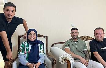 Konyaspor'dan taraftarına duygulandıran ziyaret