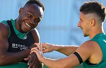 Konyaspor'un yıldızından kenetlenme mesajı
