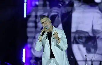 Özcan Deniz Konya'yı salladı!