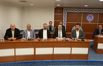 Öztürk: Ekonomi programı güncellenmeli