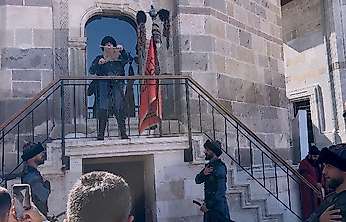 TBMM Başkanı Kurtulmuş, Konya'da Sultanlar Türbesi saygı nöbetini izledi