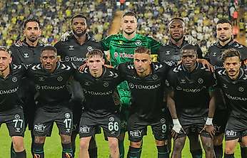 Zirvede Gençler var! Konyaspor puanla tanışamadı