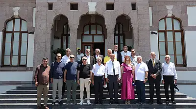 İzmir'den geldiler Konya'ya hayran kaldılar : 'Şehircilikte kendini aşmış'