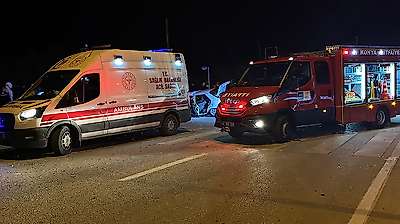 Konya'da kırmızı ışık ihlali kazaya neden oldu: 5 yaralı