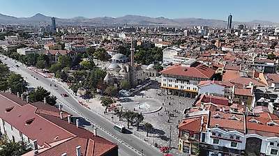 Konya'nın kalbinde büyük değişim! Bakın ne yapılıyor?