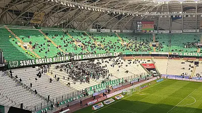 Konyaspor 3 üst tribünü kapattı