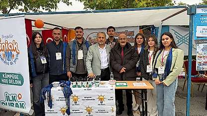 Başkan Bayındır festivalde gençlerle bir araya geldi